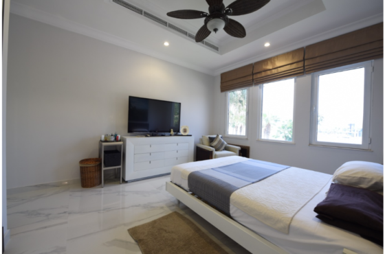 Downtown Dubai 1BR Apartment | High Floor | Fully Furnished
